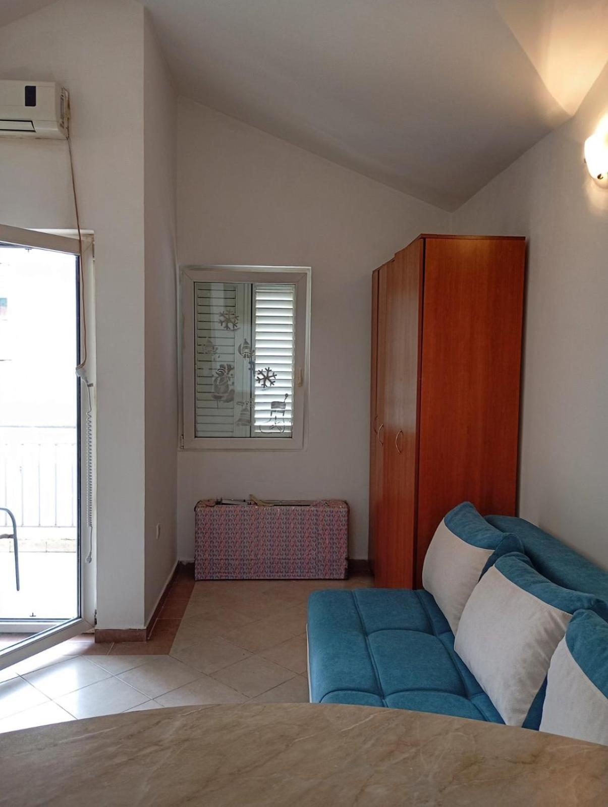 Barka Apartment